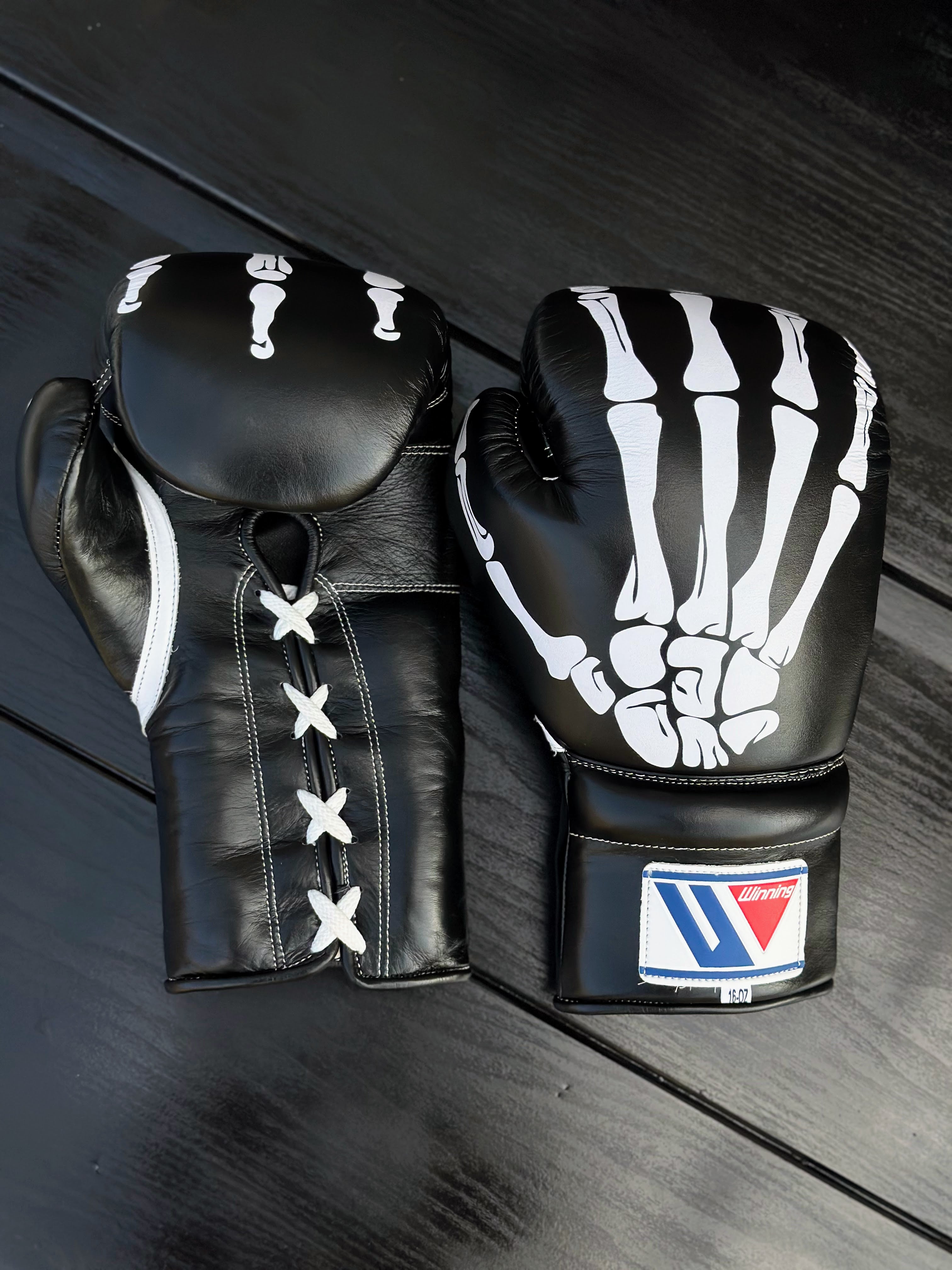 Winning Boxing Gloves Black – Skeleton Style Lace-up