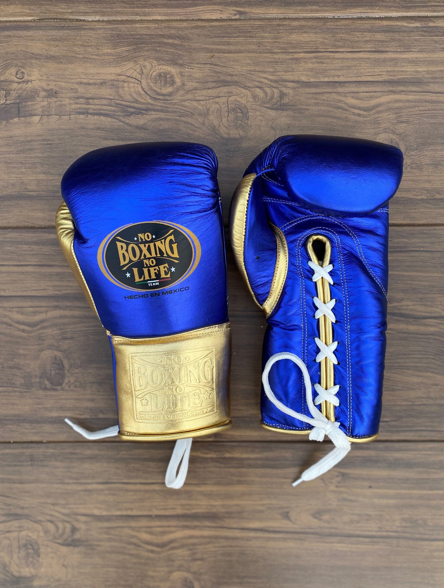 No boxing no life Blue/Gold boxing gears , soft cushion sparring gloves