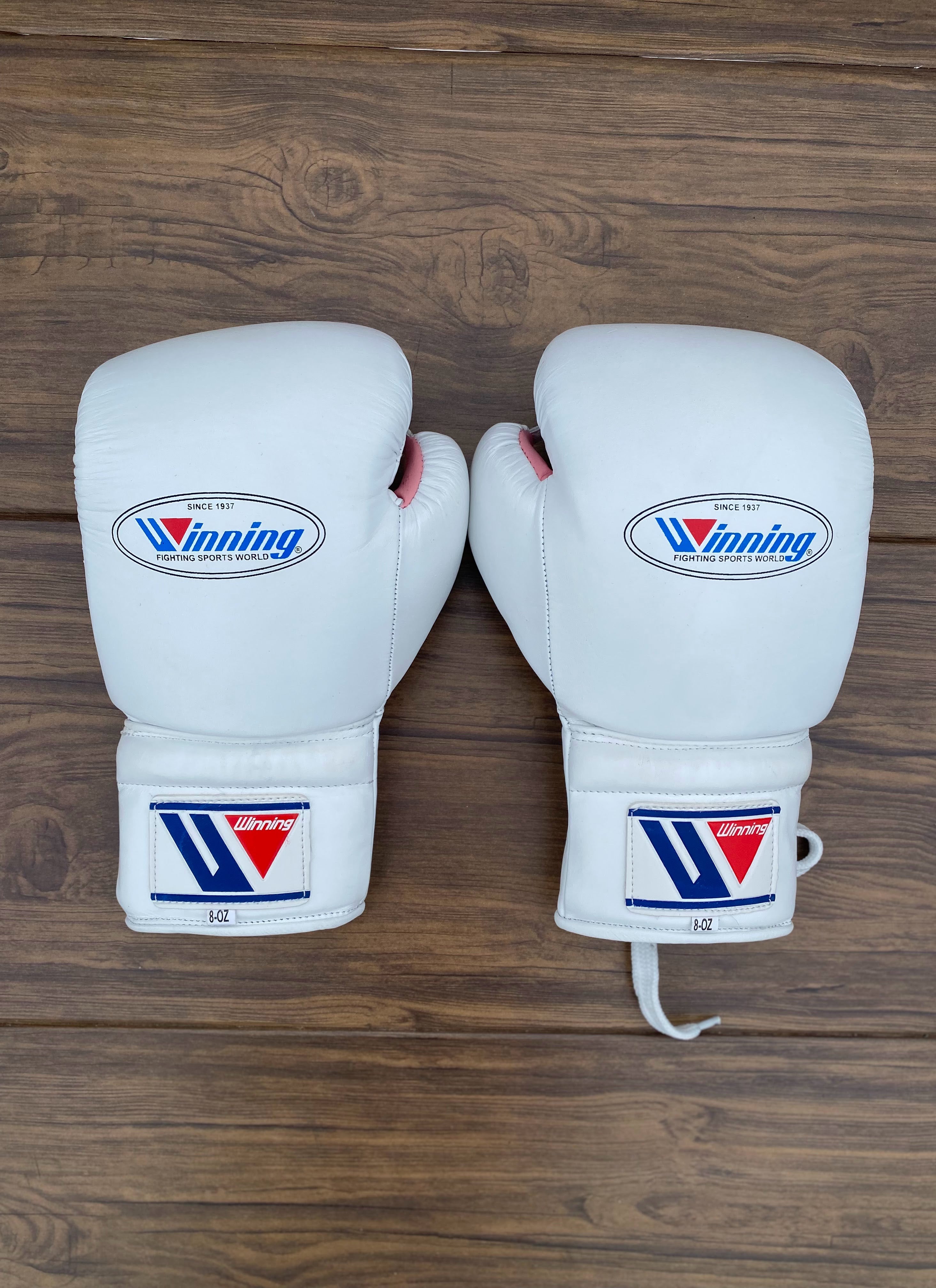 Winning Boxing Gloves White/Pink Customizable