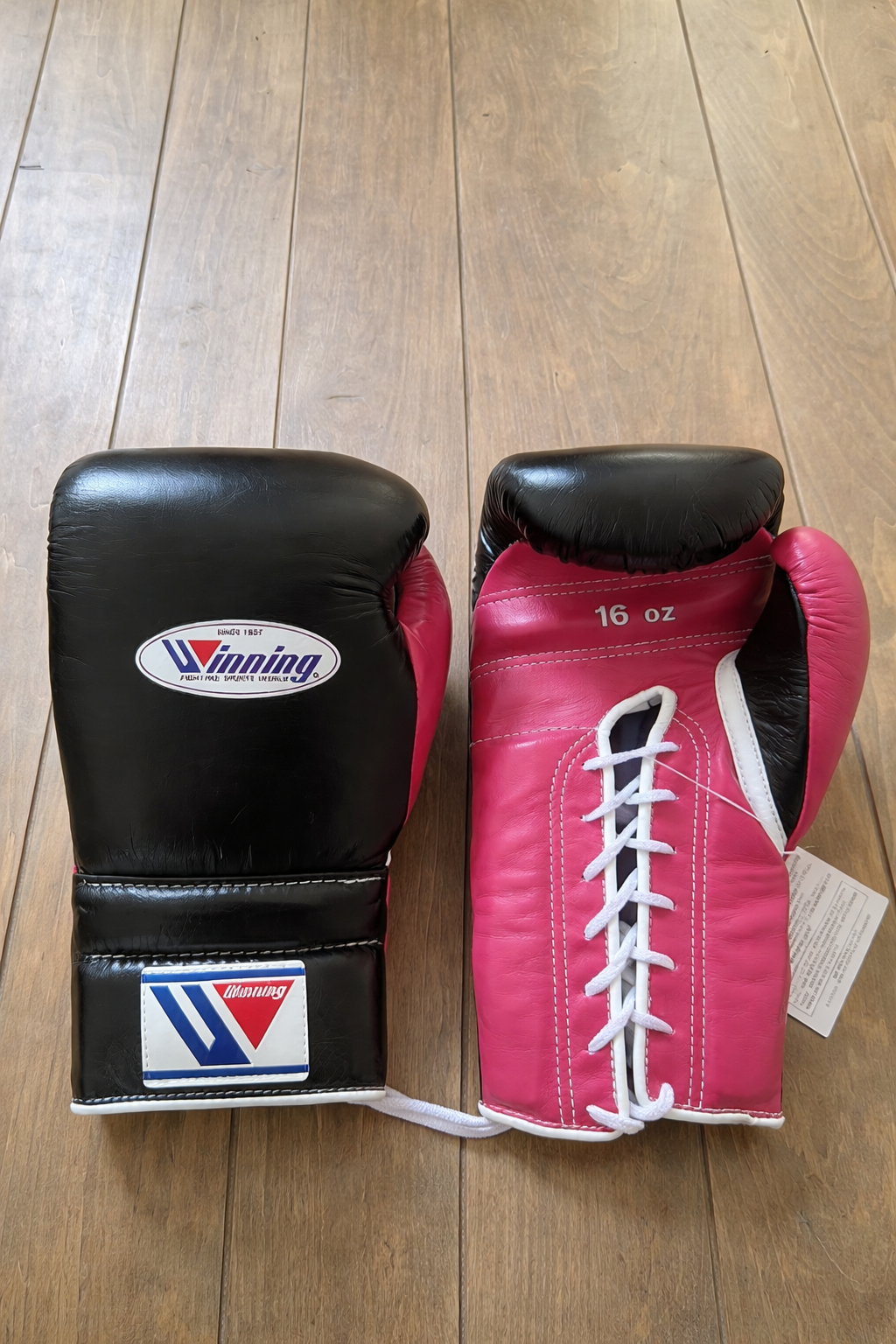 Winning Boxing Gloves Black/Pink Leather Training Gloves for Sparring