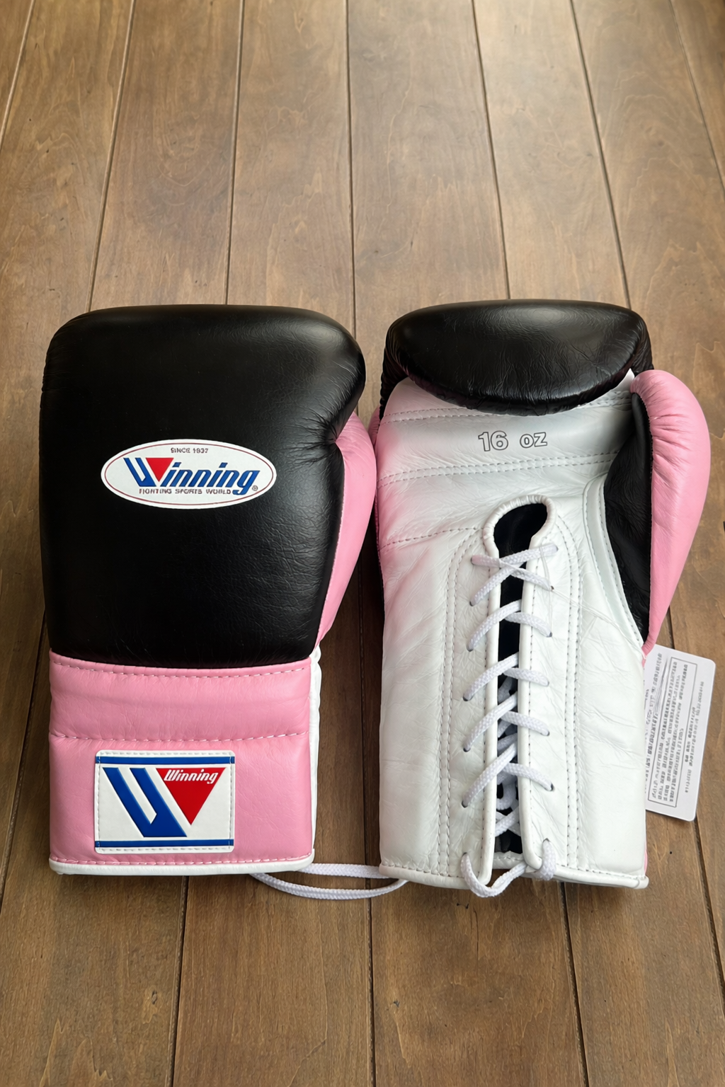 Winning Boxing Gloves Black/White/Pink Leather Training Gloves for Boxing
