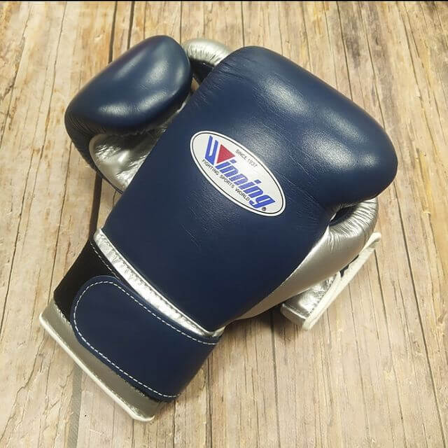 Winning Boxing Gloves Dark-Blue/Silver Curved Leather Gloves for Sparring