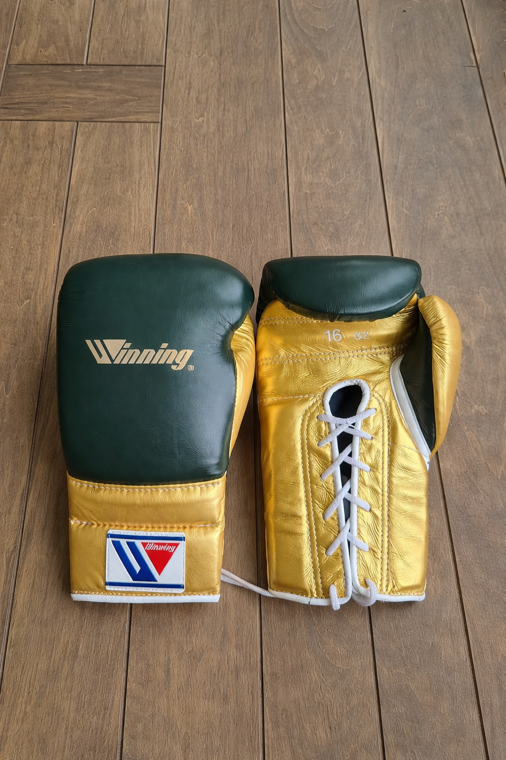 Winning Boxing Gloves Green/Gold Leather Gloves for Daily Workouts