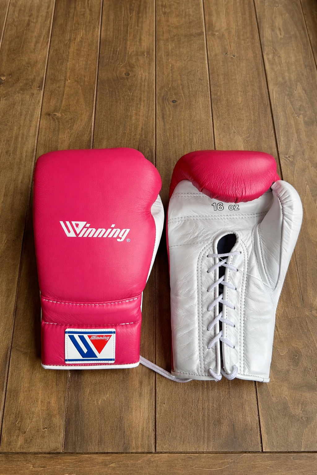 Winning Boxing Gloves Pink/White Lace Up Leather Gloves for Training