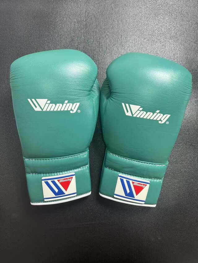 Winning Boxing Gloves Teal Leather Training Gloves for Boxing