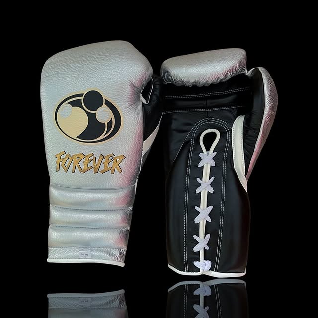 grant boxing gloves silver/black front and back view lace up high quality sparring gloves