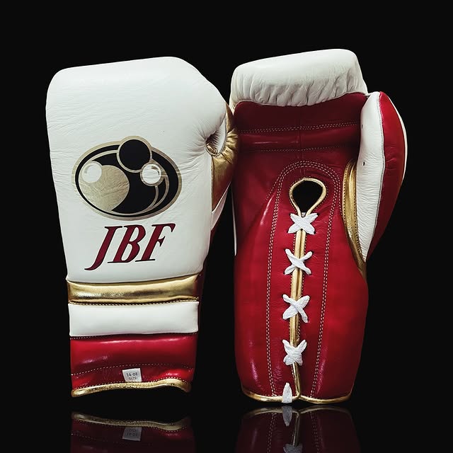 grant boxing gloves white/red/gold front view for heavy bag and sparring