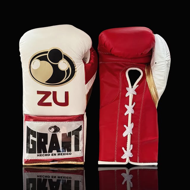 Grant Boxing Gloves White/Red/Gold Sparring