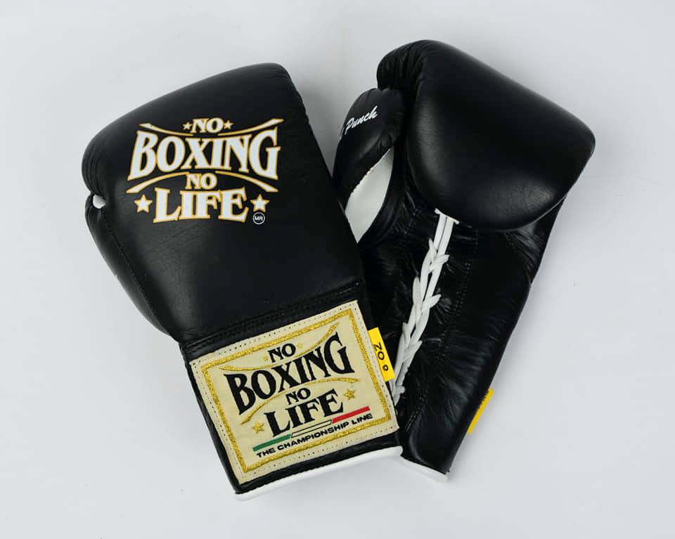 No Boxing No Life Boxing Gloves Black/White Secure Fit Leather
