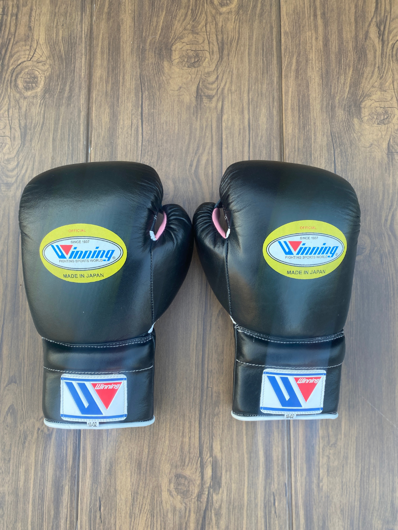 Winning Boxing Gloves Black/Pink Boxing Training