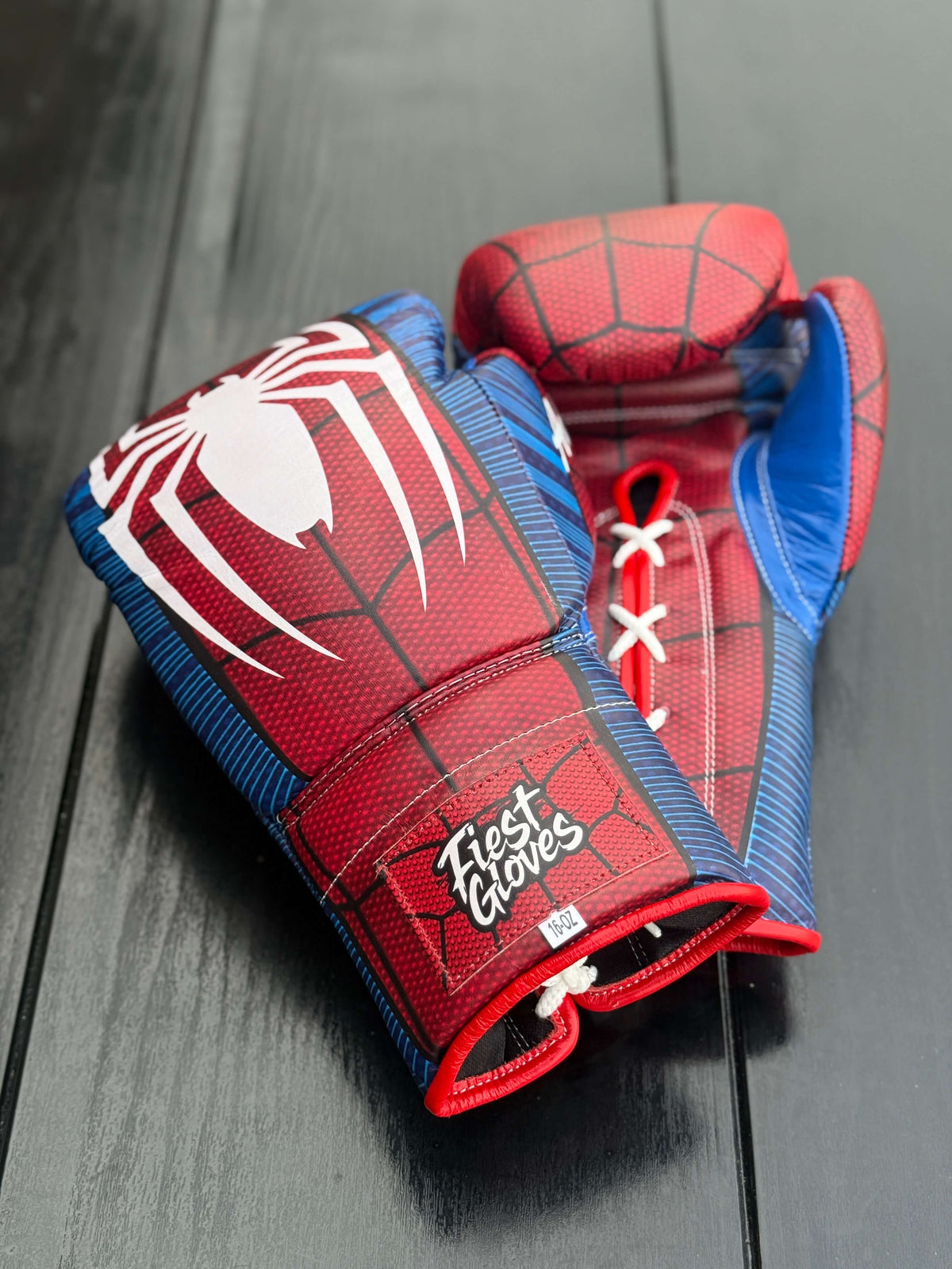 Fiest Boxing Set Winning Style Red/Blue Spider Training Set with Gloves