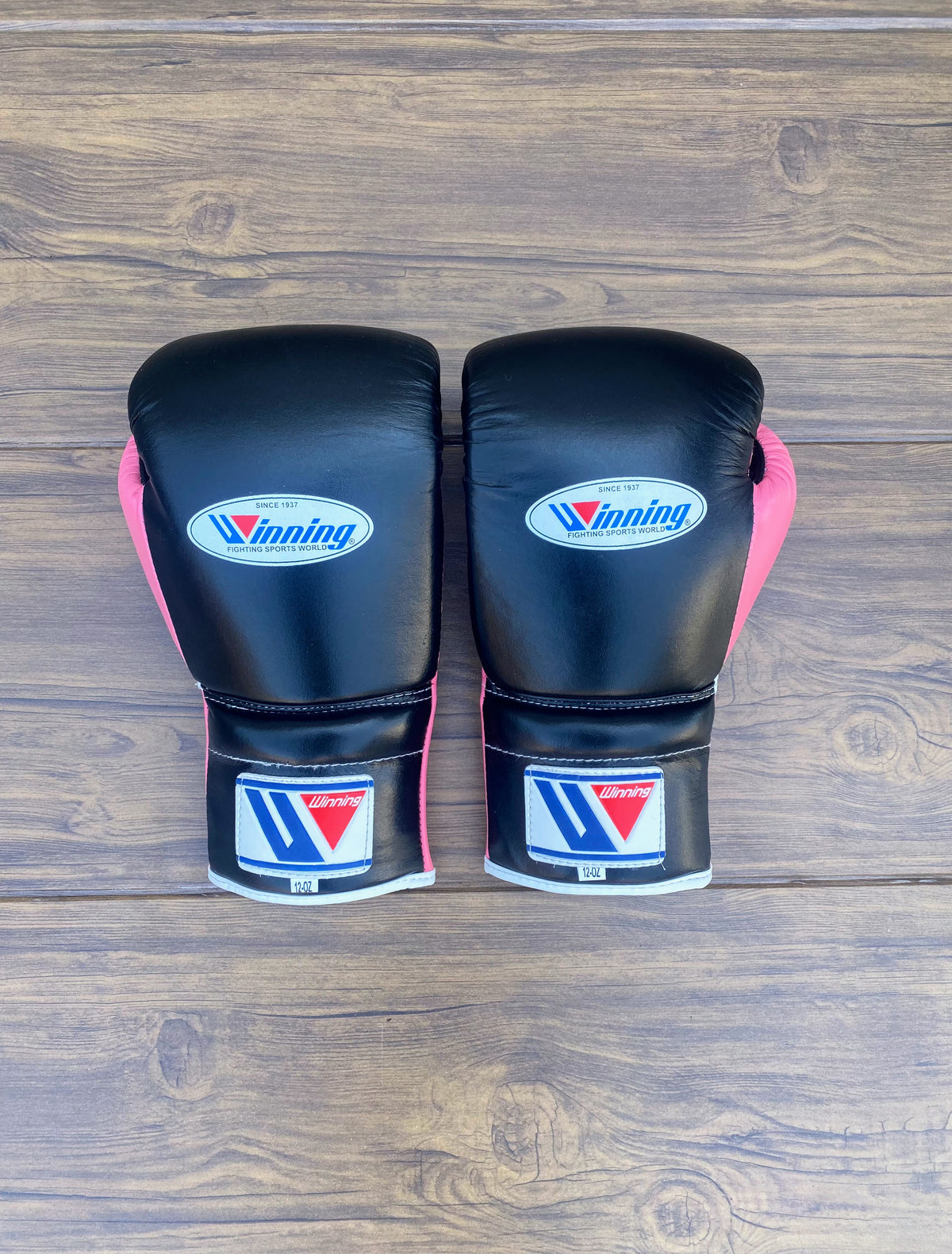 Winning Boxing Gloves Black/Pink Boxing Training