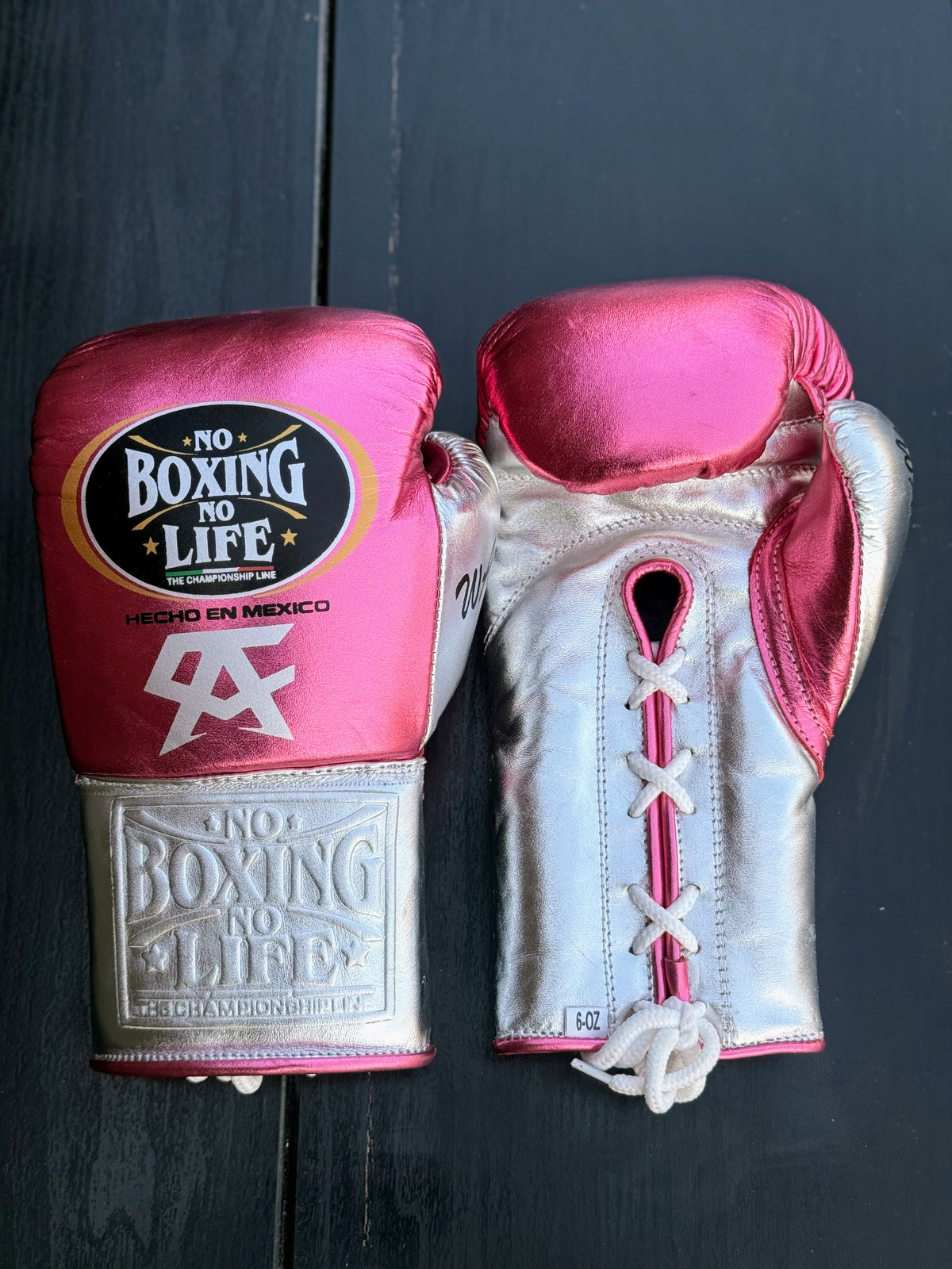 No Boxing No Life Boxing Gloves Pink/Silver Lace-Up Training