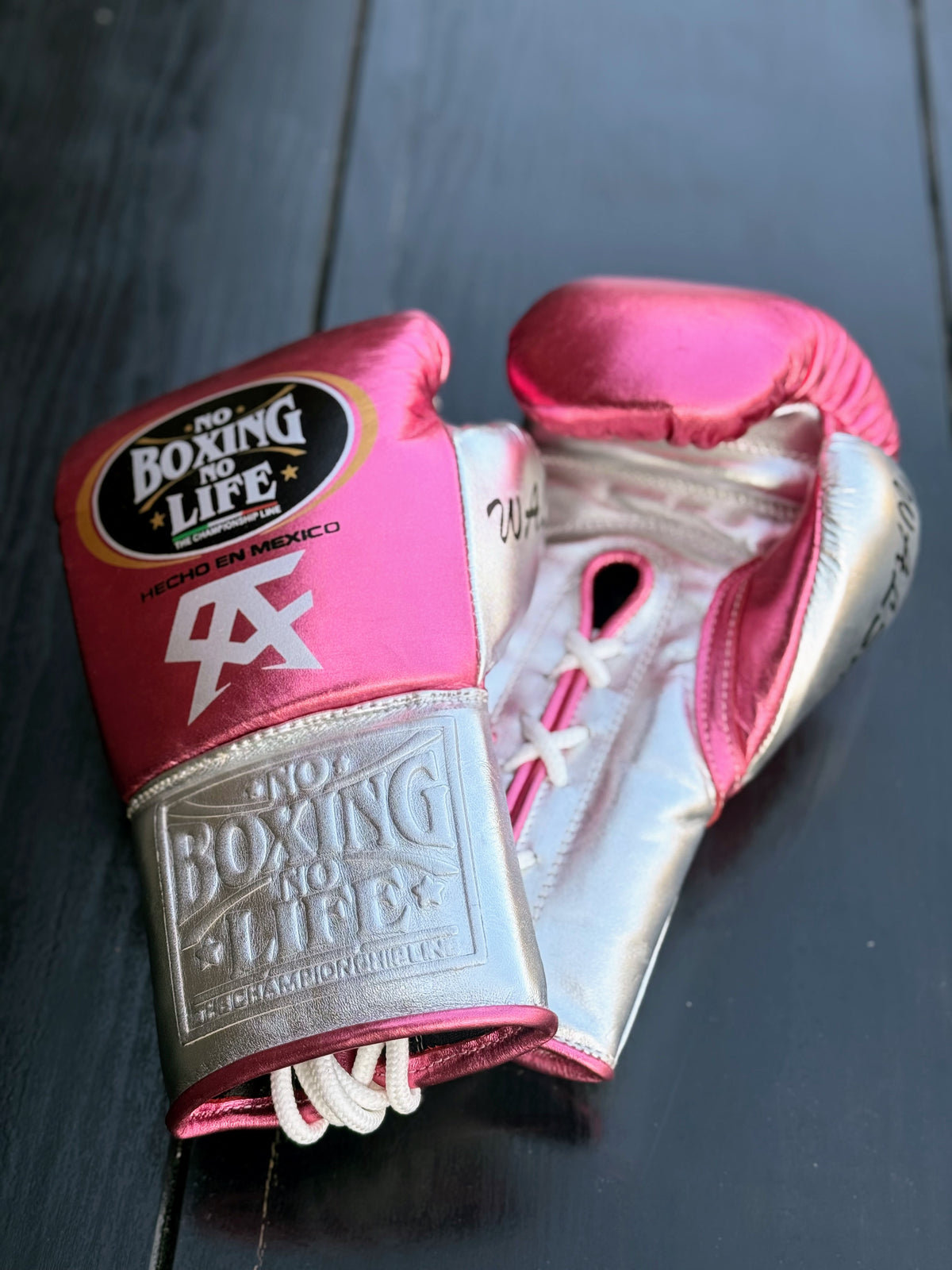 No Boxing No Life Boxing Gloves Pink/Silver Lace-Up Training