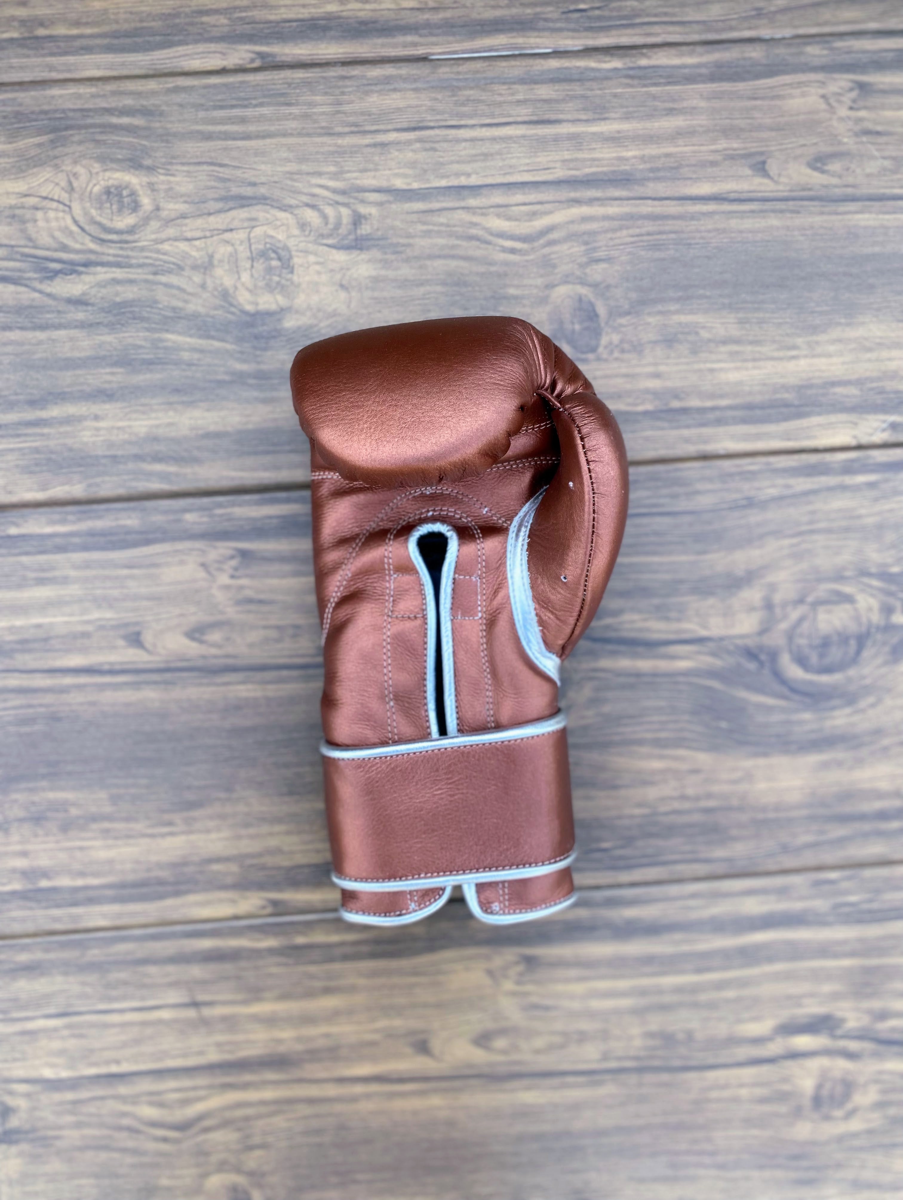 Customizable boxing glove, Gloves Brown/Silver