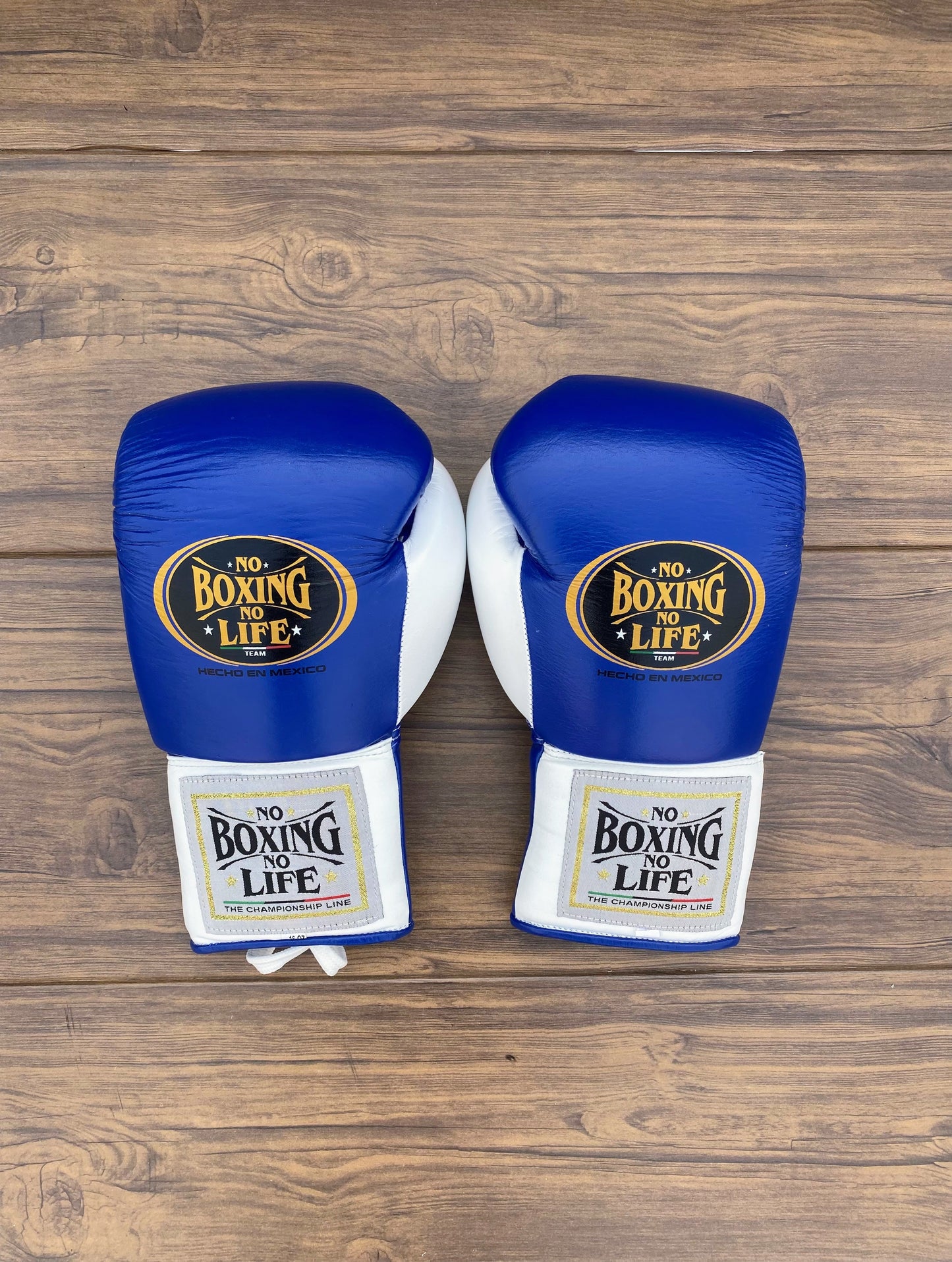 No boxing no life White/Blue boxing gloves 4-24oz , professional sparring gear