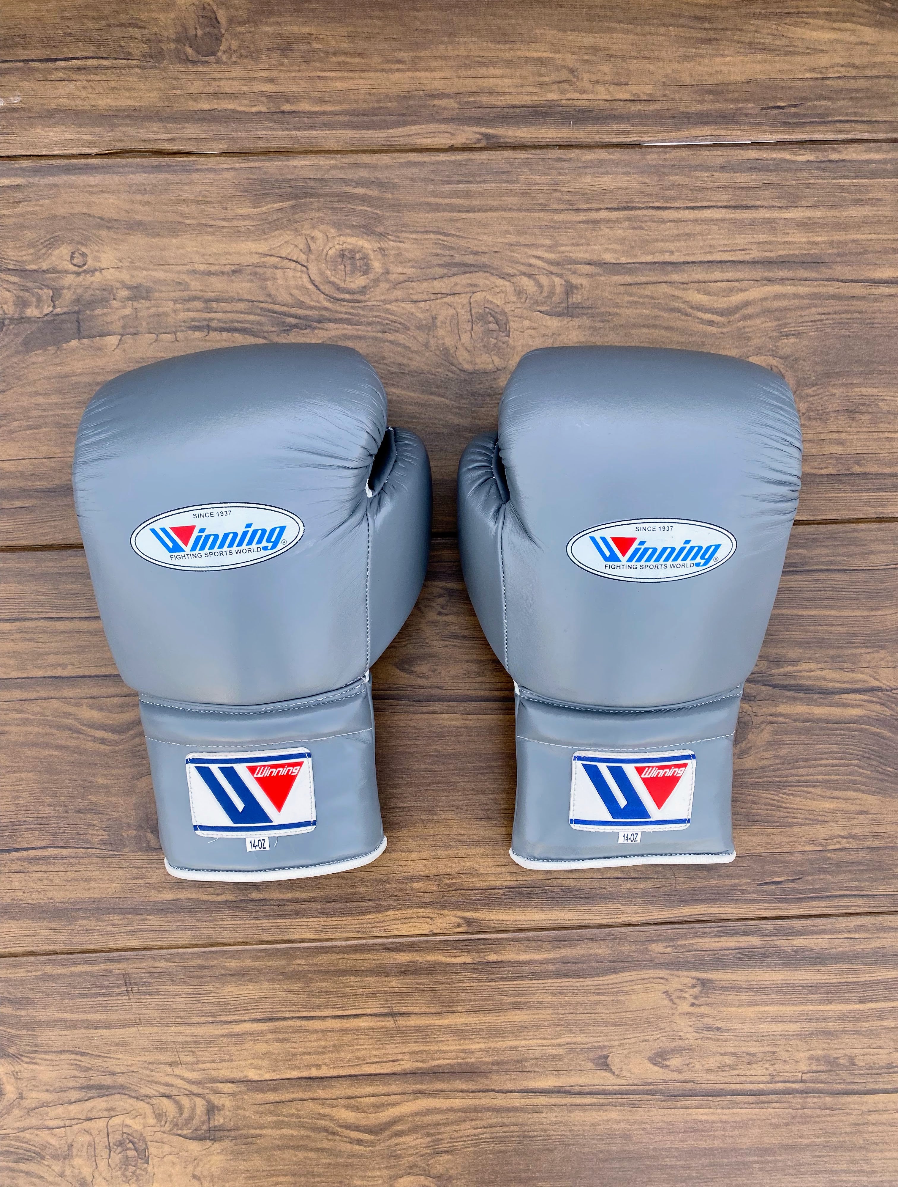 Winning Boxing Set Grey Customizable Leather
