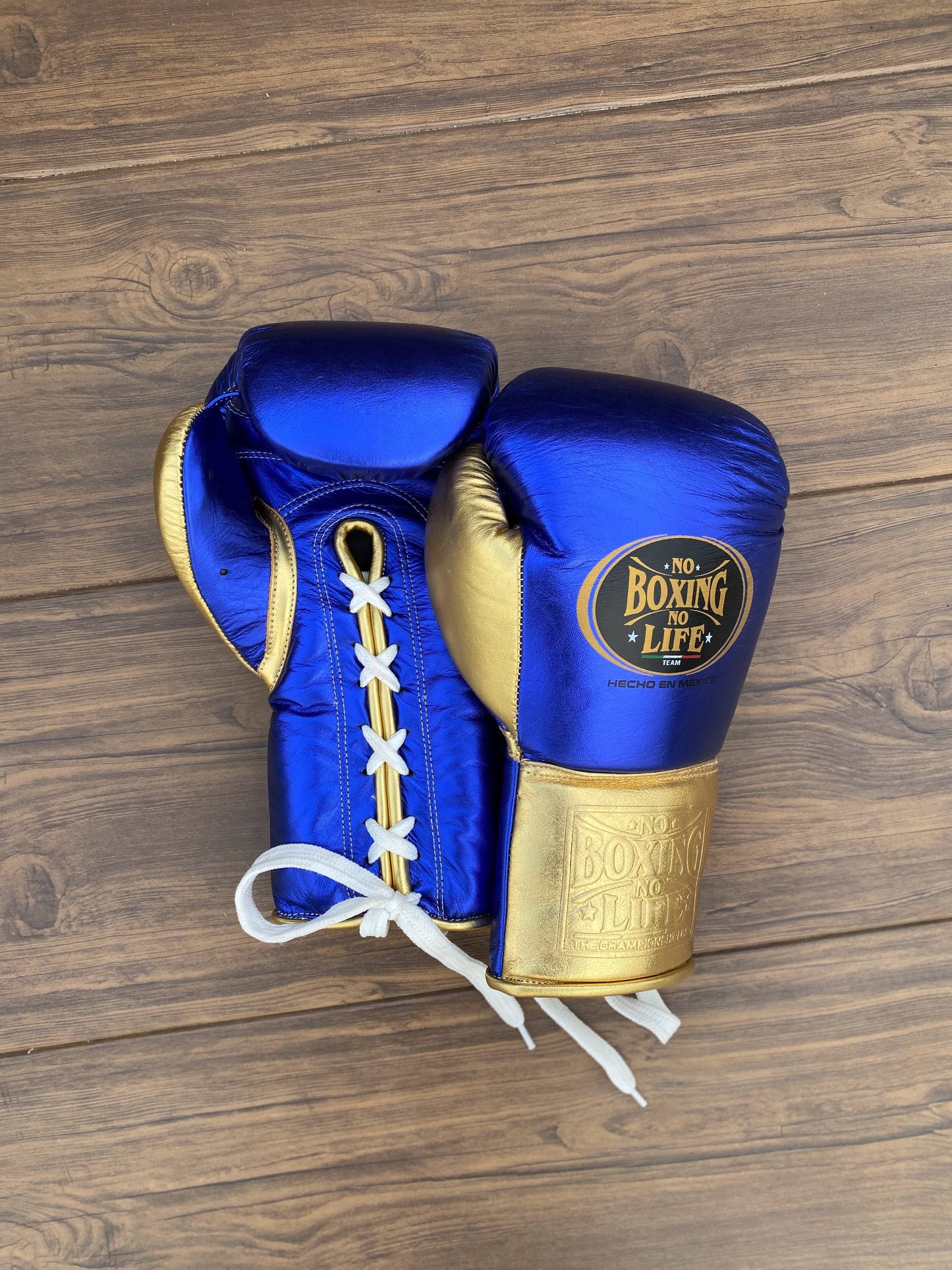 No boxing no life Blue/Gold boxing gears , soft cushion sparring gloves