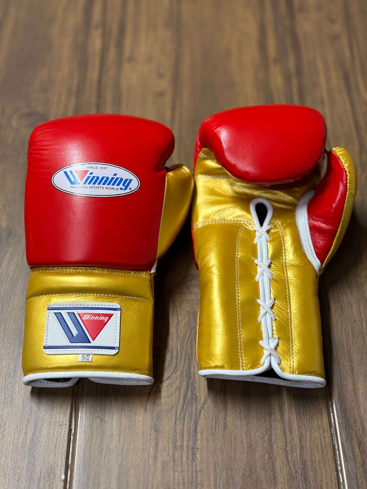 Winning Boxing Gloves Red/Gold Customizable