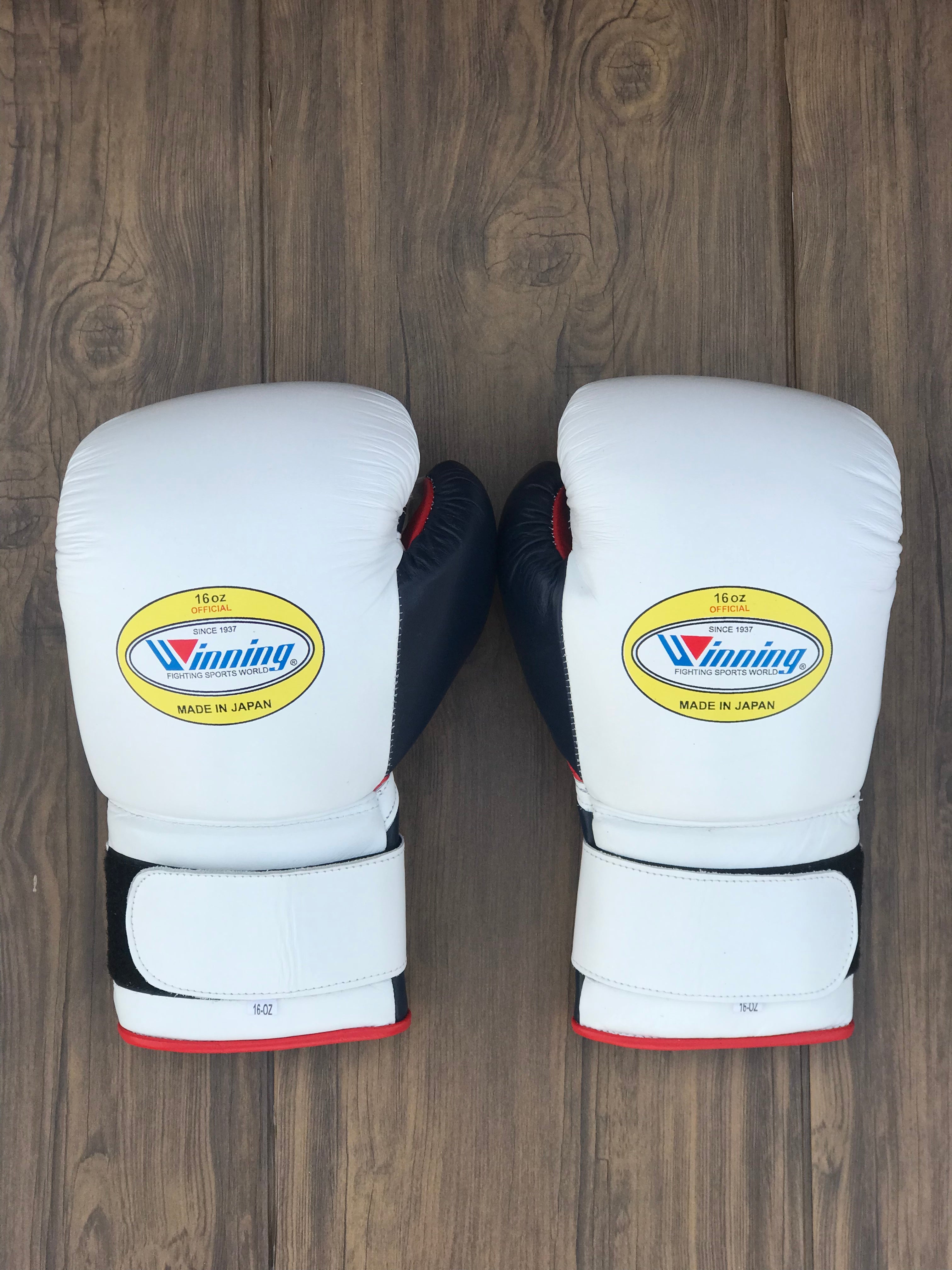 Winning Boxing Gloves White/Black/Red Velcro Training