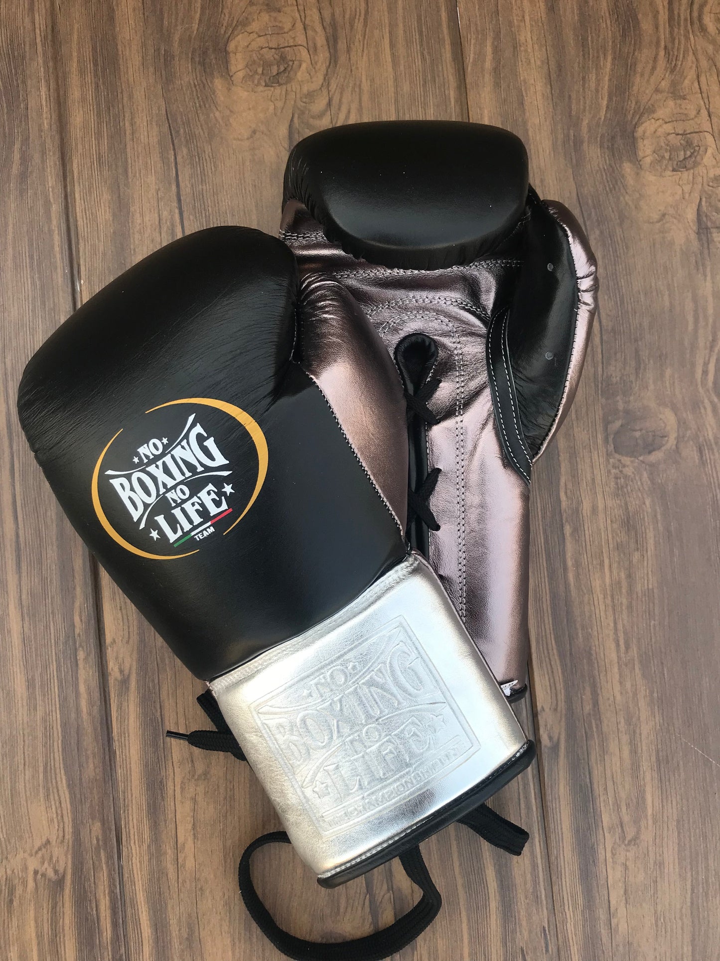 No boxing no life Silver/Black boxing gloves , ultra-soft sparring gloves