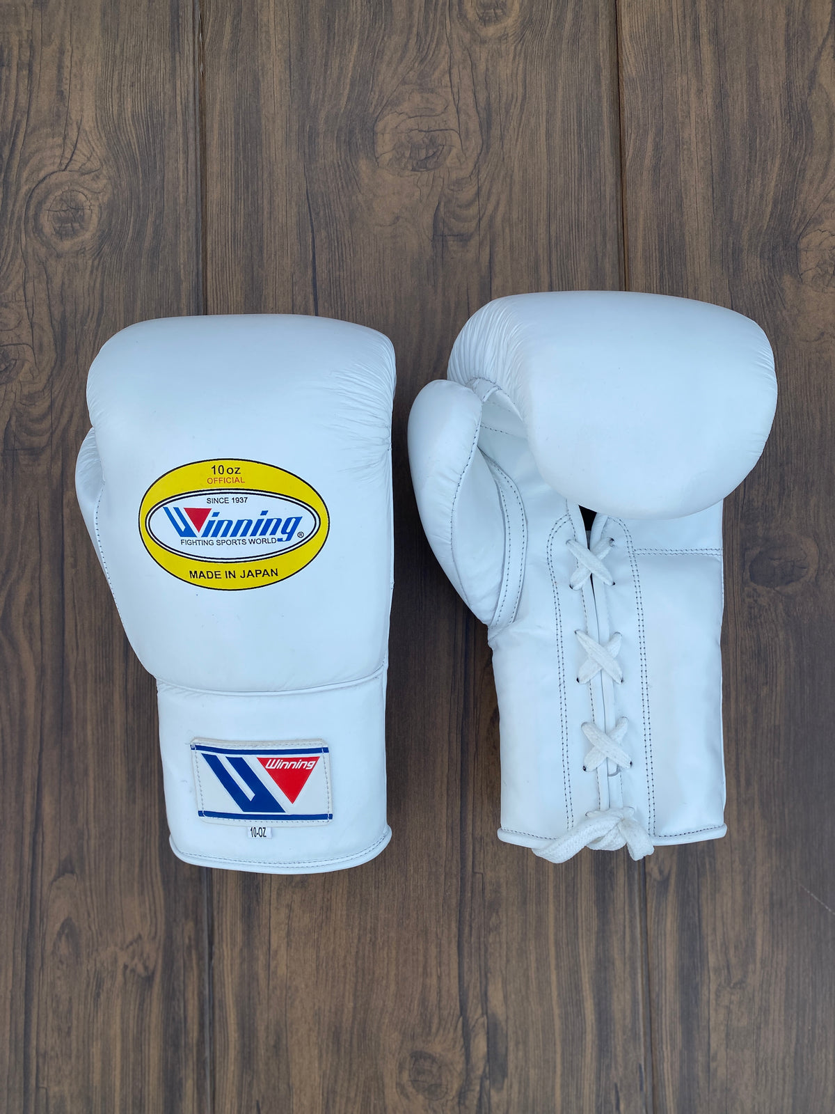 Winning Boxing Gloves White Comfort Leather