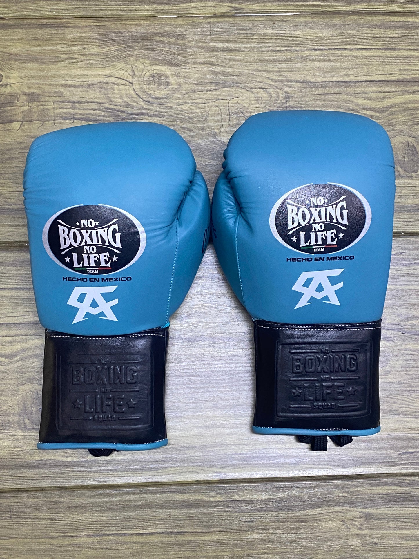 No boxing no life Blue/Black boxing gloves , soft cushion sparring gloves