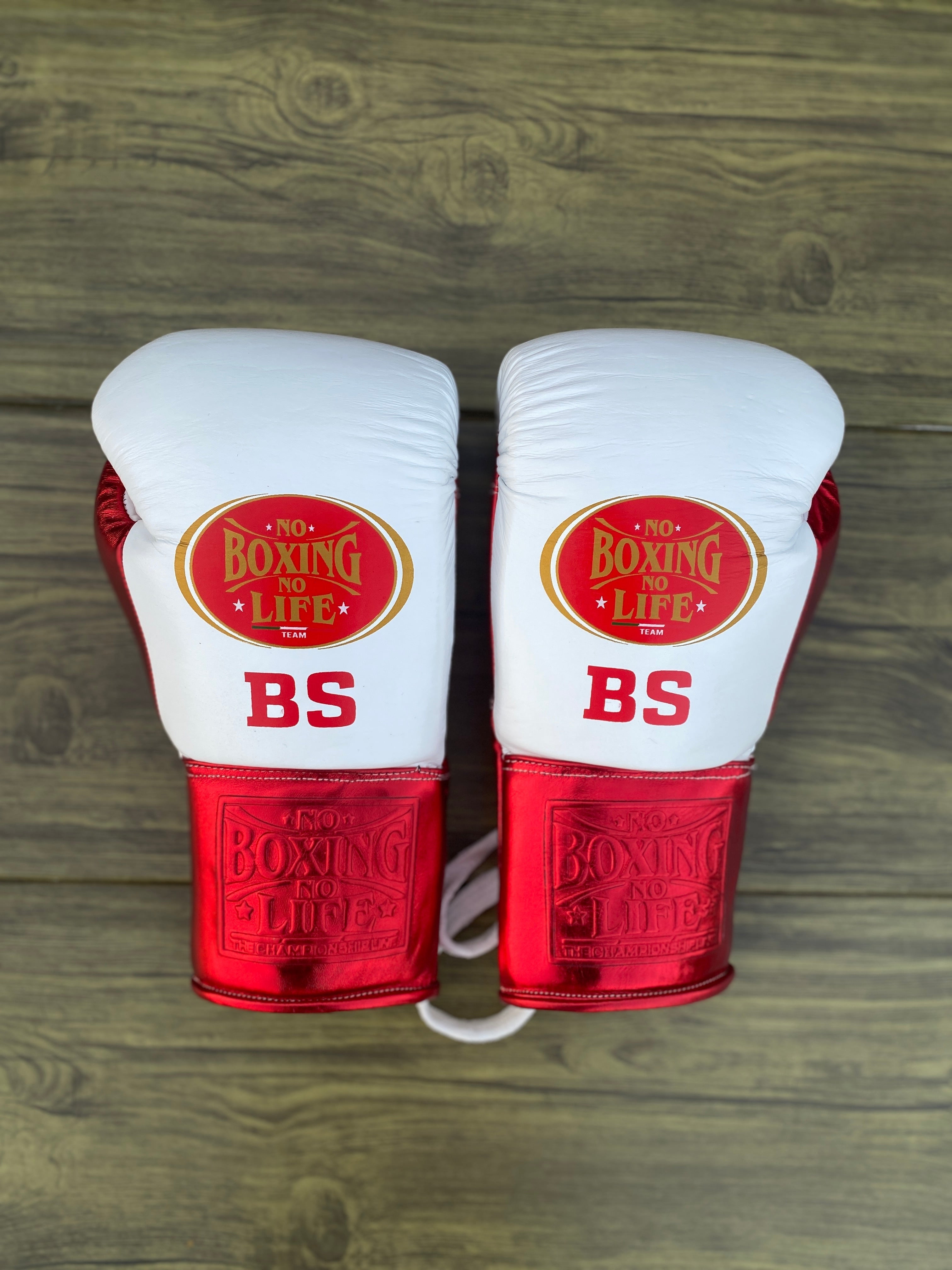No Boxing No Life Boxing Gloves White/Red Secure Fit Leather
