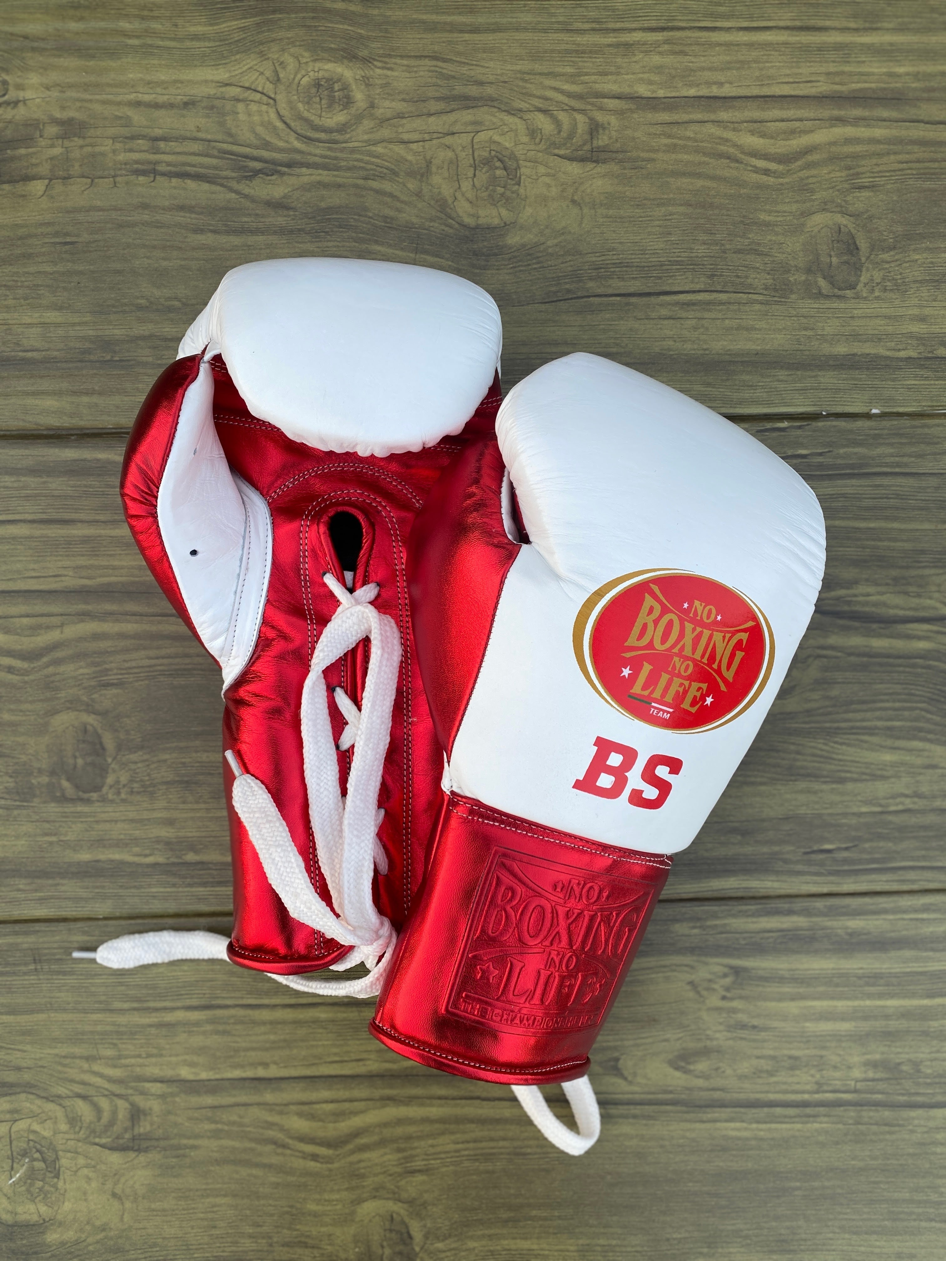 No Boxing No Life Boxing Gloves White/Red Secure Fit Leather