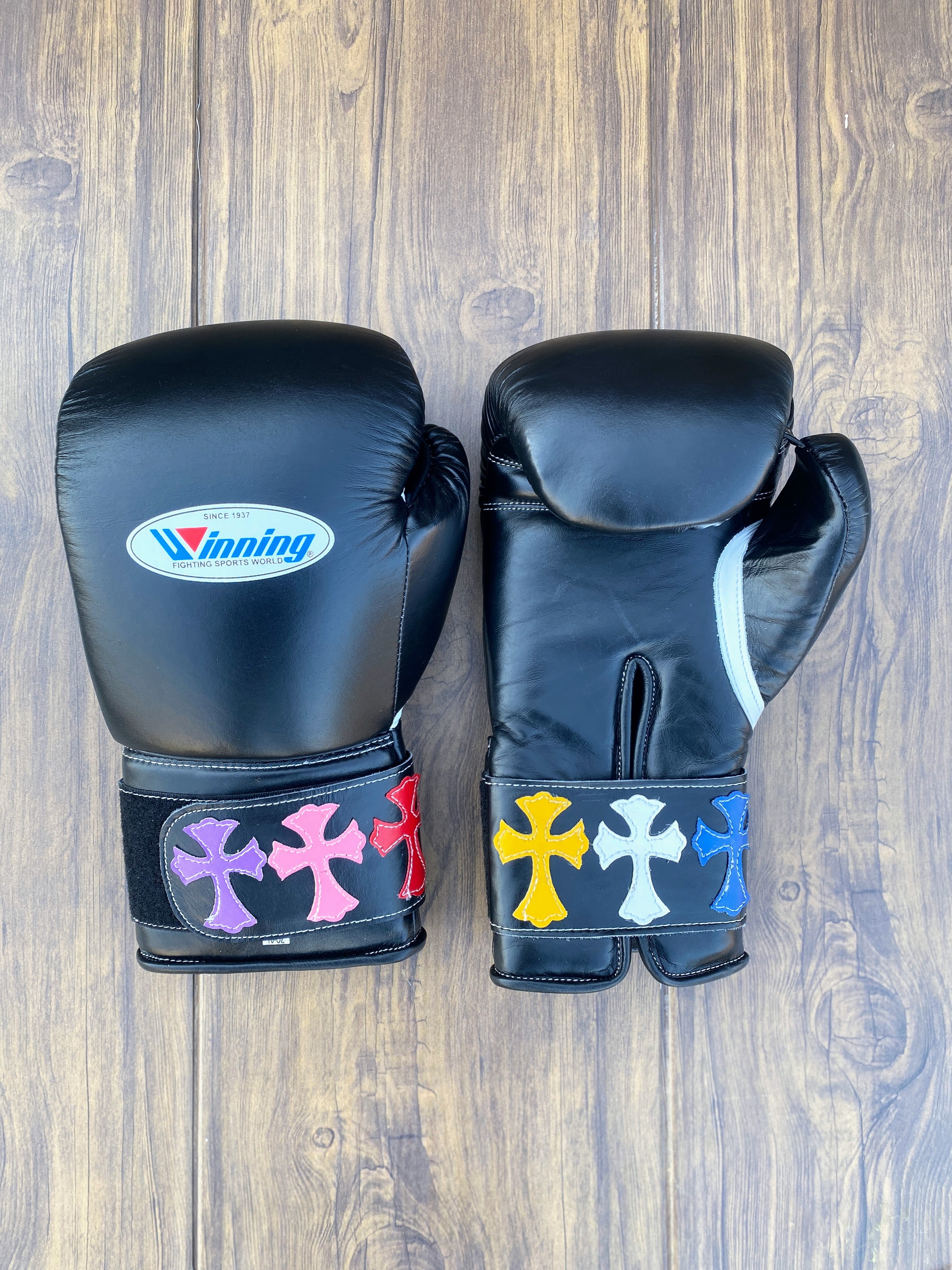 Winning Boxing Gloves Black Durable Leather