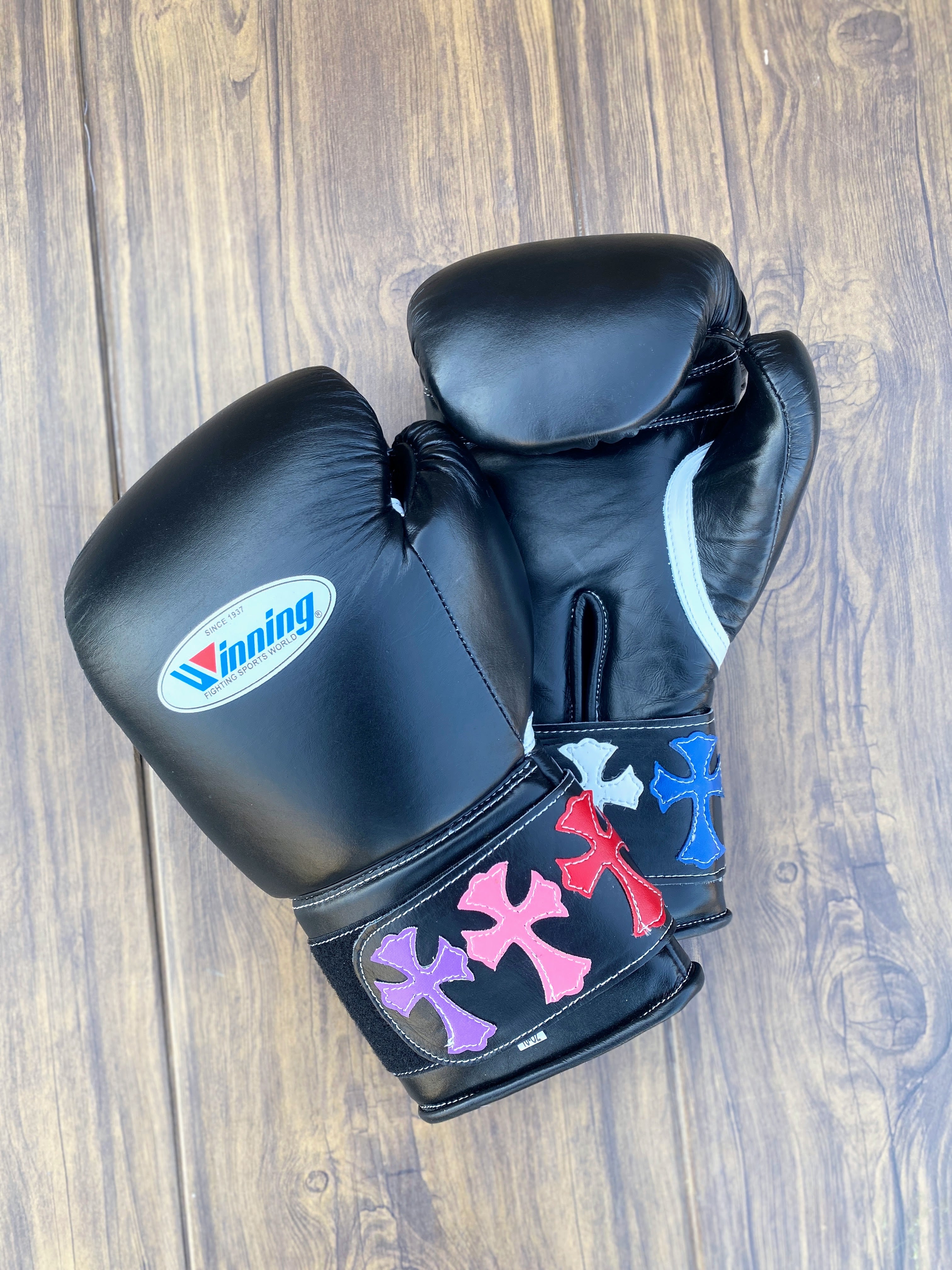 Winning Boxing Gloves Black Durable Leather