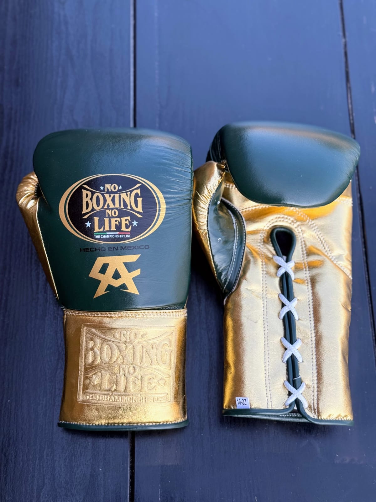 No Boxing No Life Boxing Gloves | Professional Lace-up | Customizable - Ergonomic Design | Green/Gold