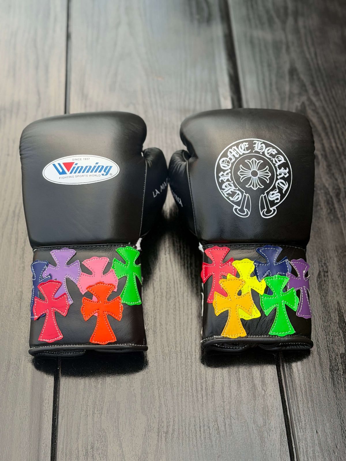 Winning Boxing Gloves Black Chrome Heart Style Leather Training Gloves Back View
