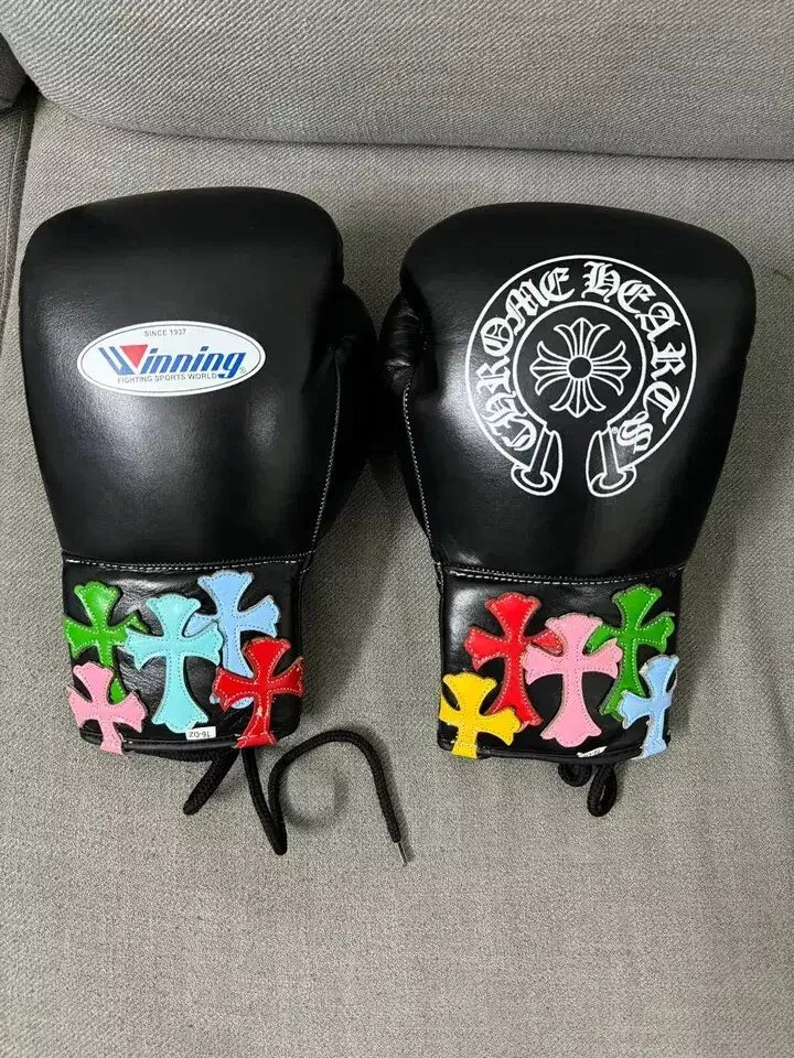 Winning Boxing Gloves Black Chrome Heart Style Padded Leather Gloves for Heavy Bag Work