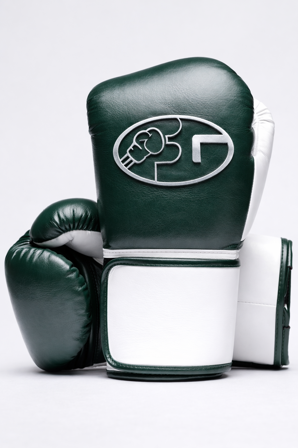 fiest boxing gloves white-green custom design training equipment