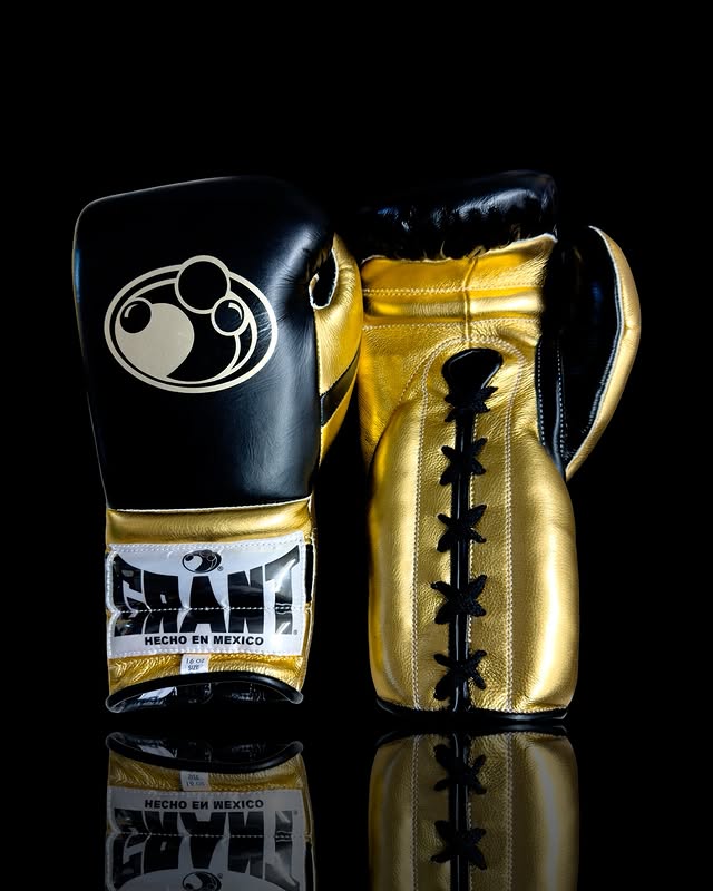 grant boxing gloves black/gold front view high quality lace up boxing gloves