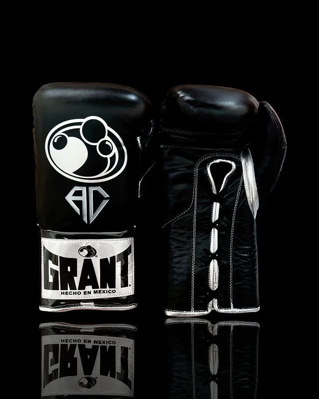 grant boxing gloves black/silver front view custom training gloves for boxing