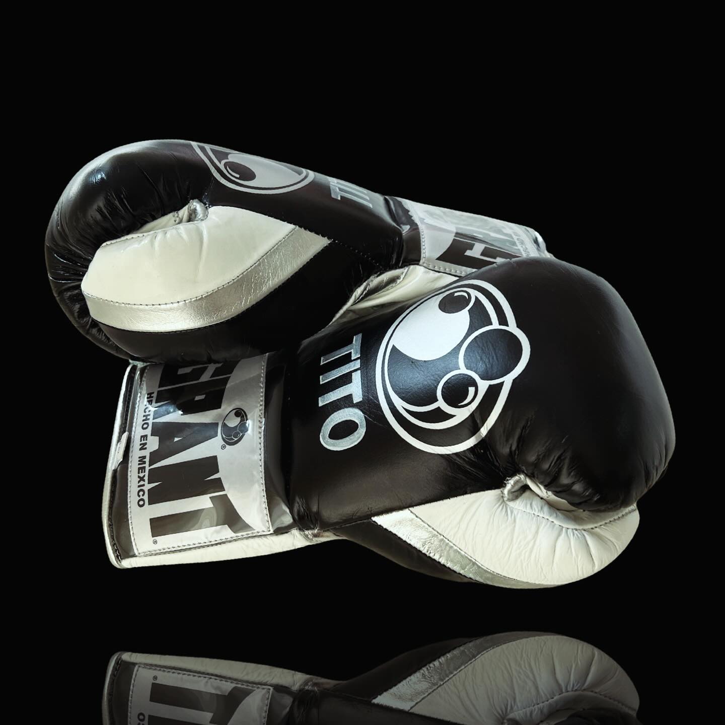 grant boxing gloves black/white/silver back and thumb view high quality lace up 
