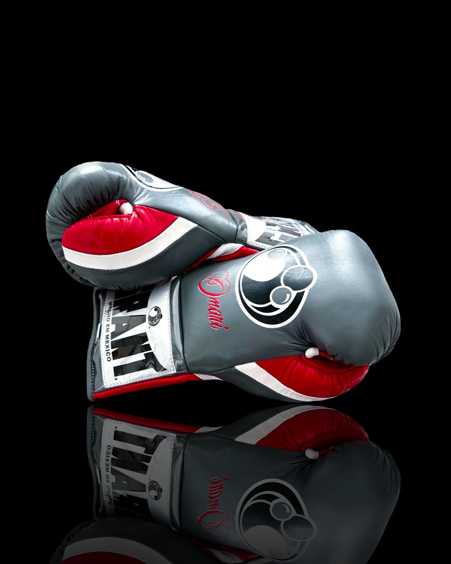 grant boxing gloves grey/red/white back and thumb view for heavy bag and sparring