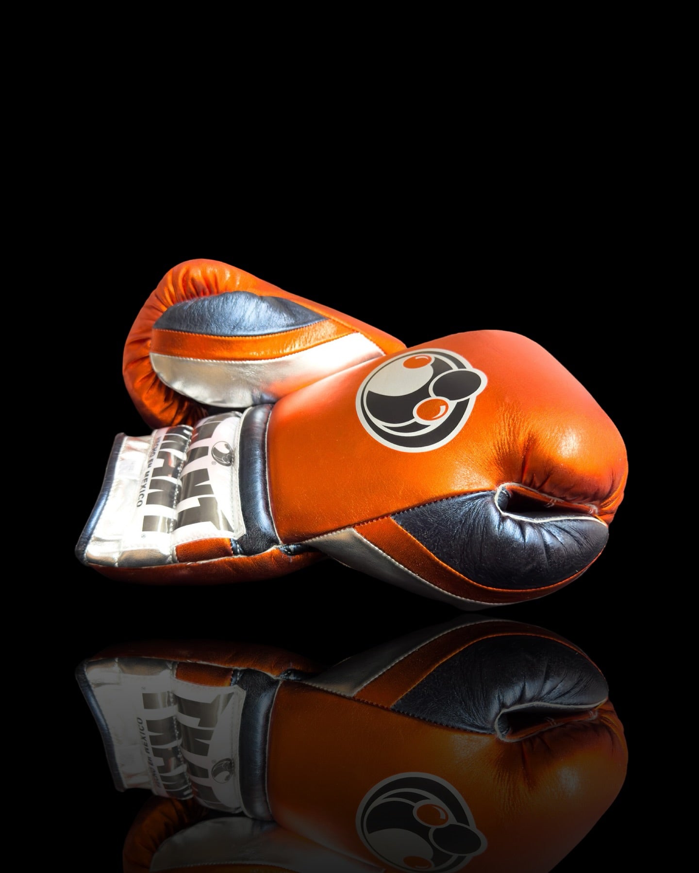 grant boxing gloves orange/grey back and thumb view for heavy bag and sparring