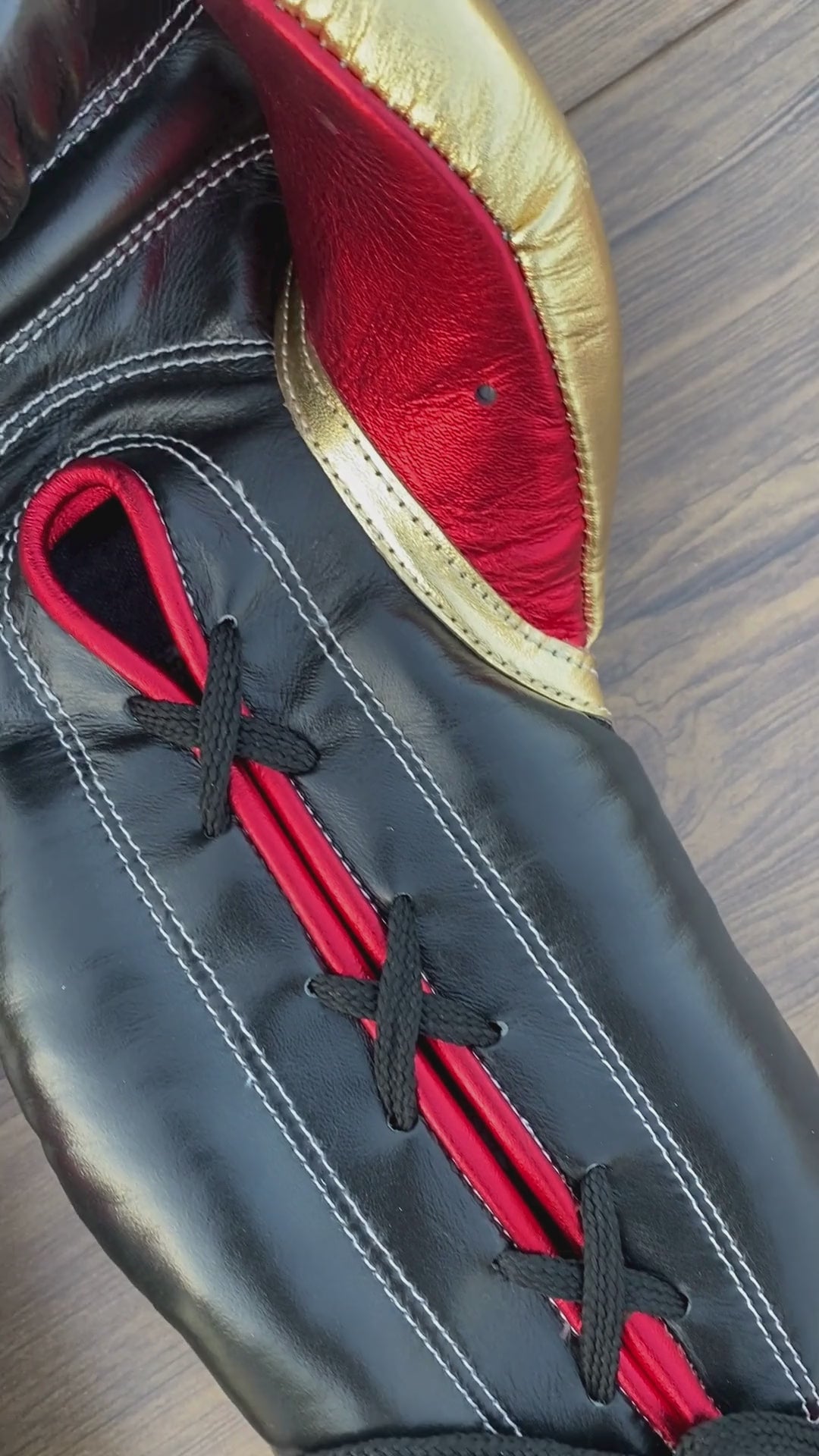 grant boxing gloves black/red/gold video